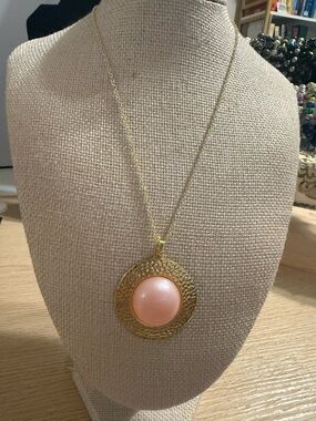 Gold Pendant Necklace with Pink Centerpiece